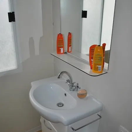 Mobile Homes Camp Brione Πάρκο διακοπών 3*