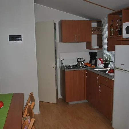Mobile Homes Camp Brione Πάρκο διακοπών 3*