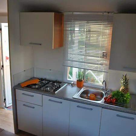 Mobile Homes Camp Brione Πούλα